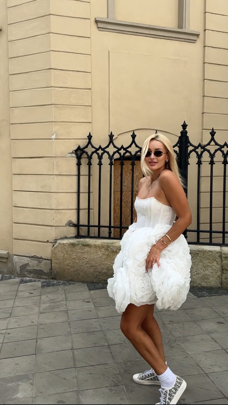 Біла сукня 1201